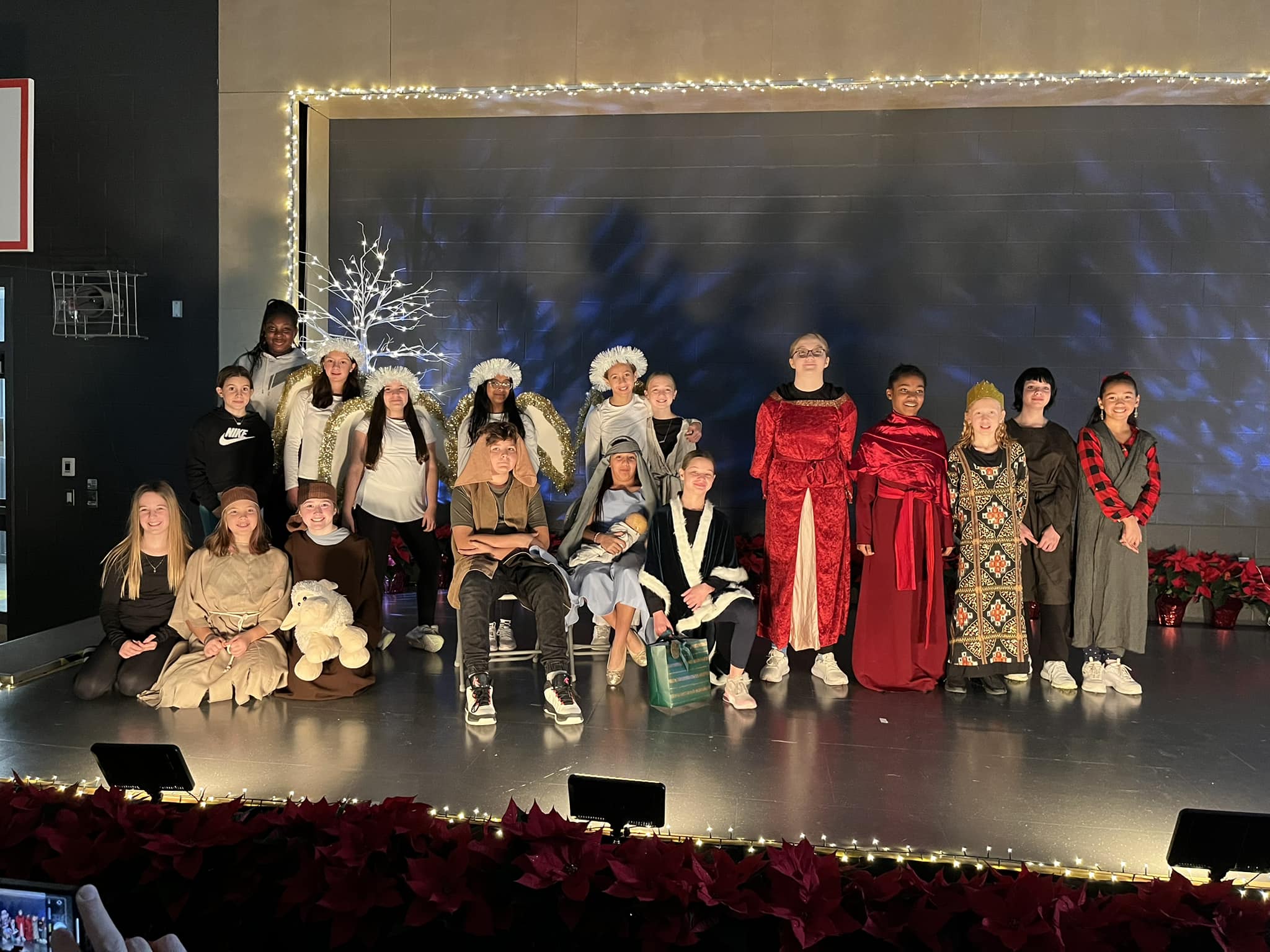 Holy Trinity Students Recreate the Christmas Story in School-Wide Celebration ⭐️