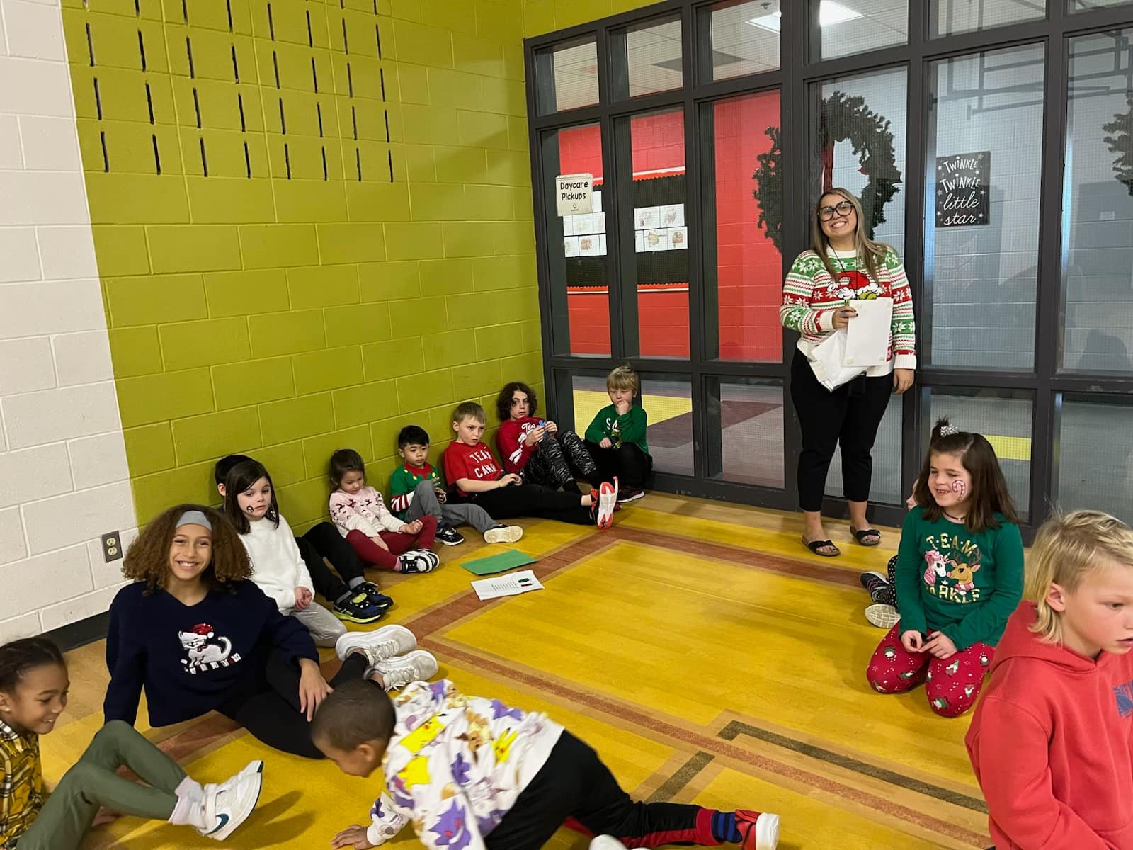 French Immersion Christmas Scavenger Hunt at Holy Trinity School 🔎